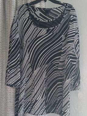 Maggie Barnes Black and White Wavy Stripe Tunic with Bead-Trim Neckline